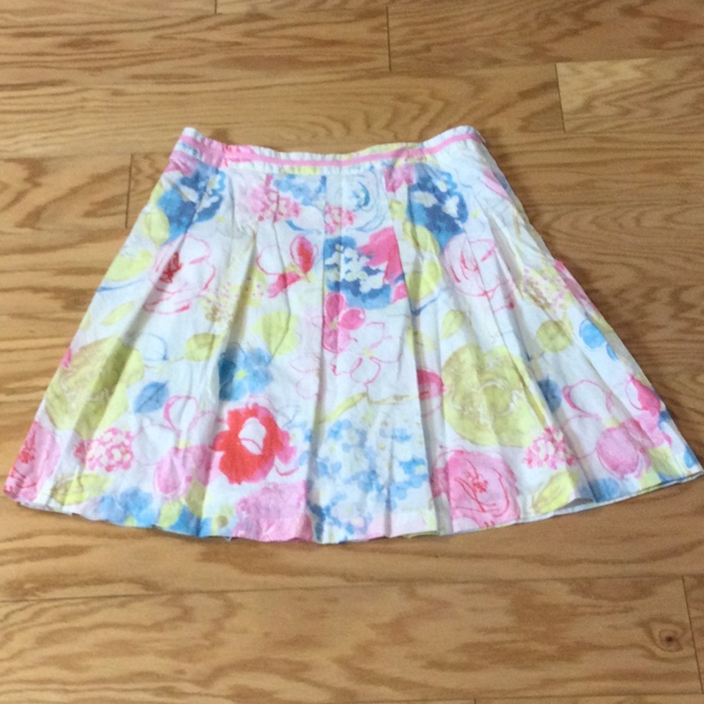 8 Sigrid Olsen Floral A-Line Mini Skirt in White with Multi-Color Print